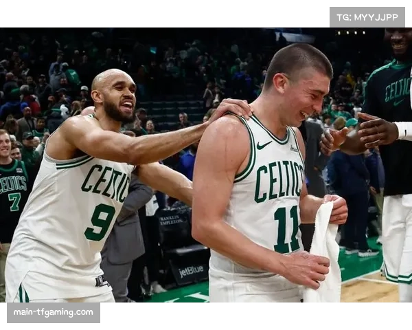 普理查德30分惩罚湖人后场组合 绿军替补火力成比赛转折点